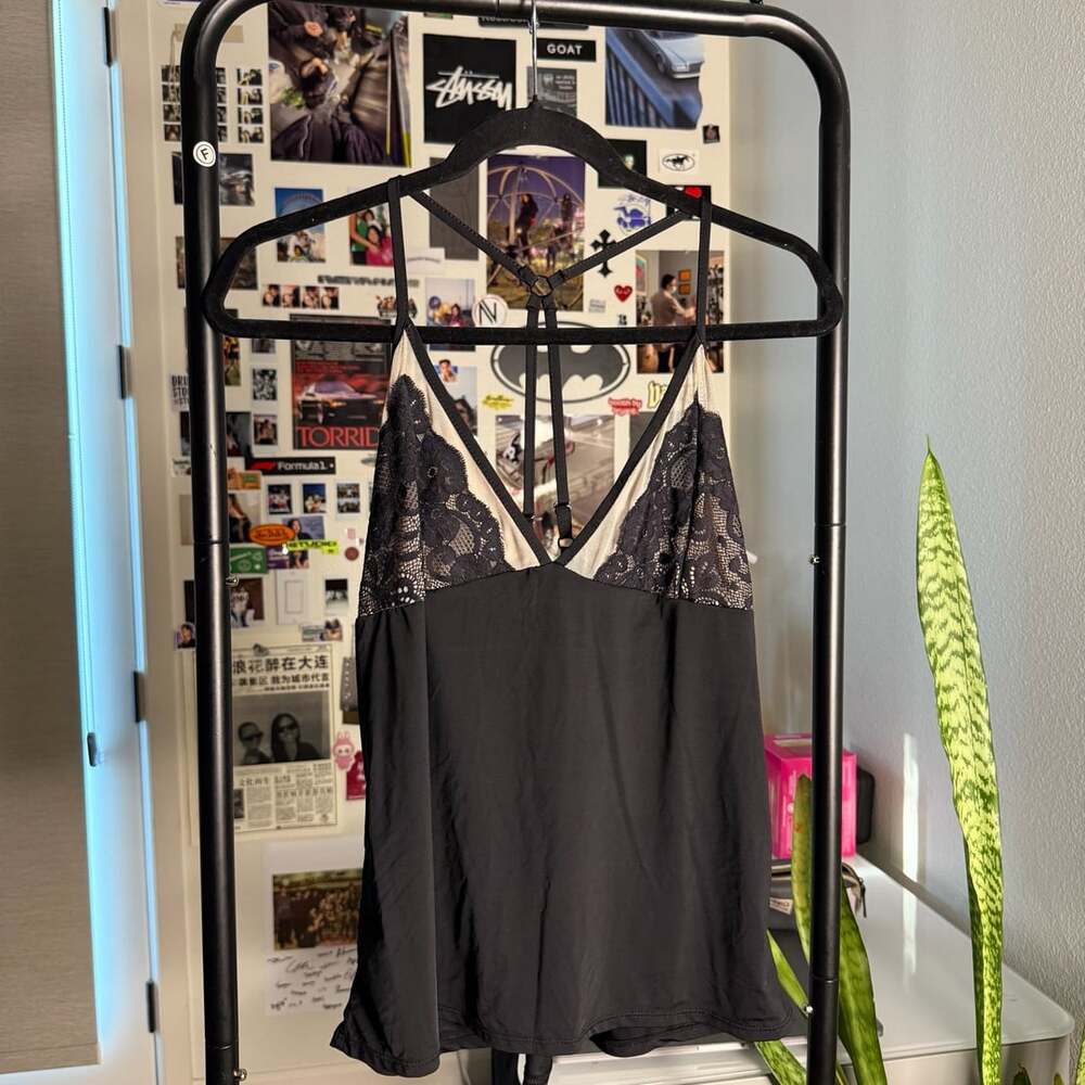 Vintage Secret Possessions Lace Trim Black Cami Sleepwear Top